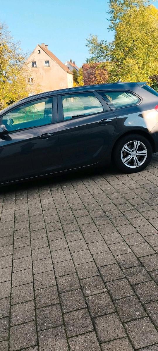 Opel Astra 2013 — photo 5