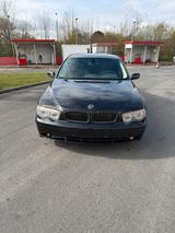 BMW 735i E65 3,6 Liter V8 - BMW 735 aus 2003: 735i