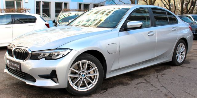 BMW 330 e Advantage Aut.* NAVI* LED* PDC