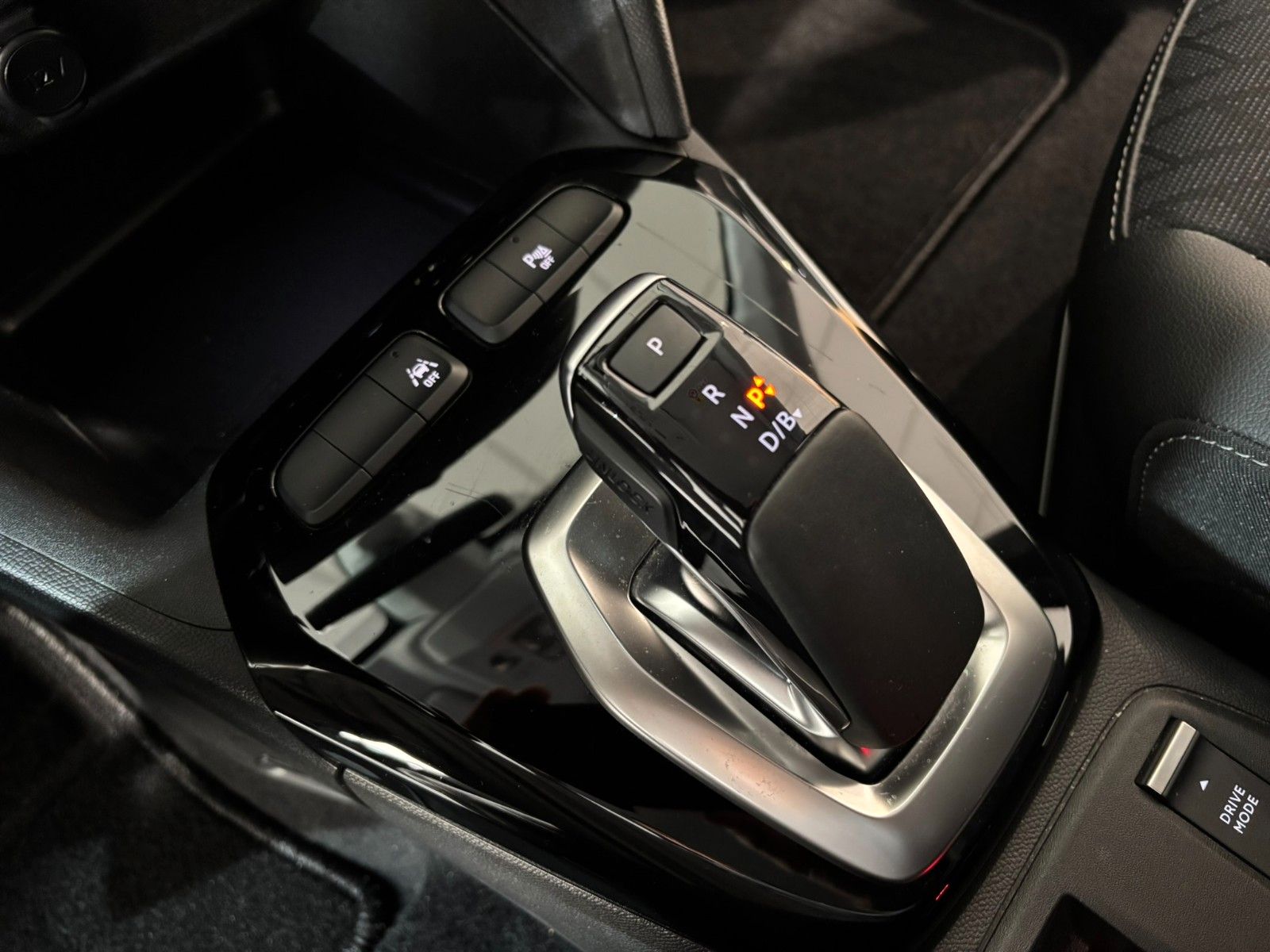 Fahrzeugabbildung Opel Corsa-e F ELEGANCE 3-PHASIG NAVI/LED/KAMERA/DAB+