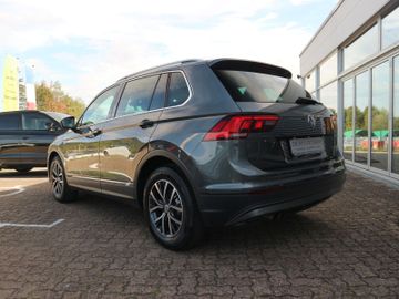 Volkswagen Tiguan - 4
