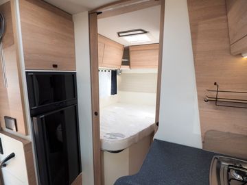 Bild 9 Mooveo TEI-71 FBH Hubbett L-Sitzgr. Navi