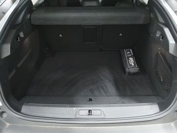 Peugeot 408 - 8