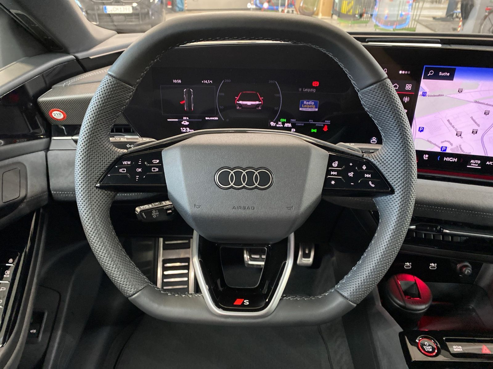 Audi S6 e-tron - Bild 11