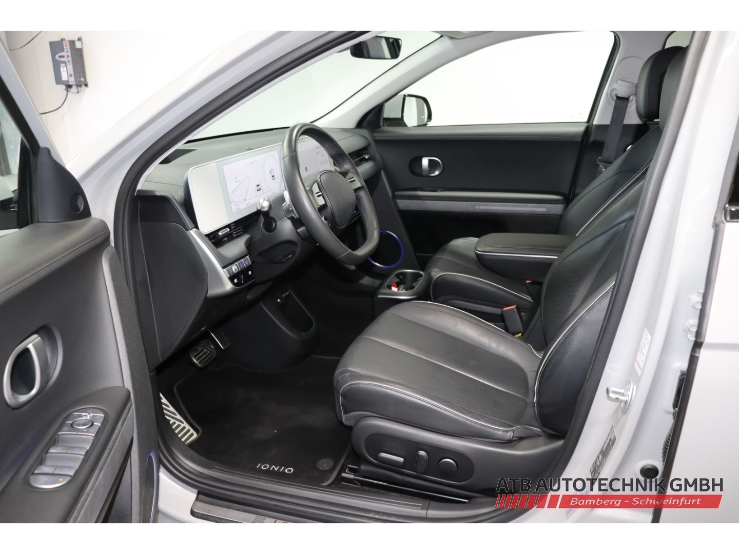 Fahrzeugabbildung Hyundai IONIQ 5 UNIQ 77,4 kWh 2WD 97,7% SOH HUD Navi Sou