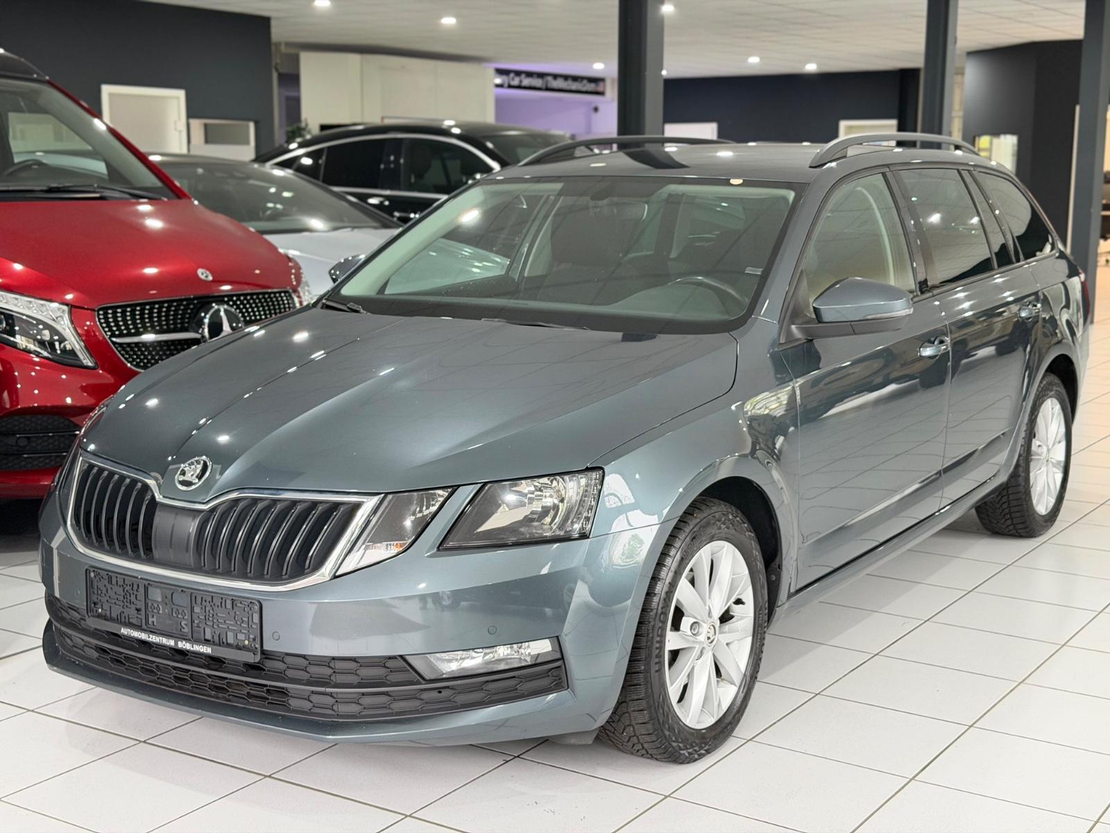 Skoda Octavia Combi Ambition*PARK-ASSIST*CARPLAY*NAVI*