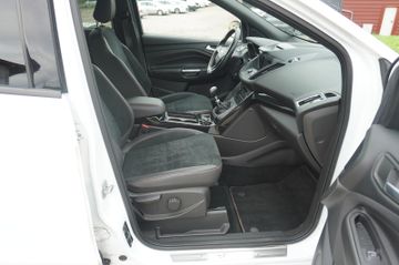Ford Kuga - 11