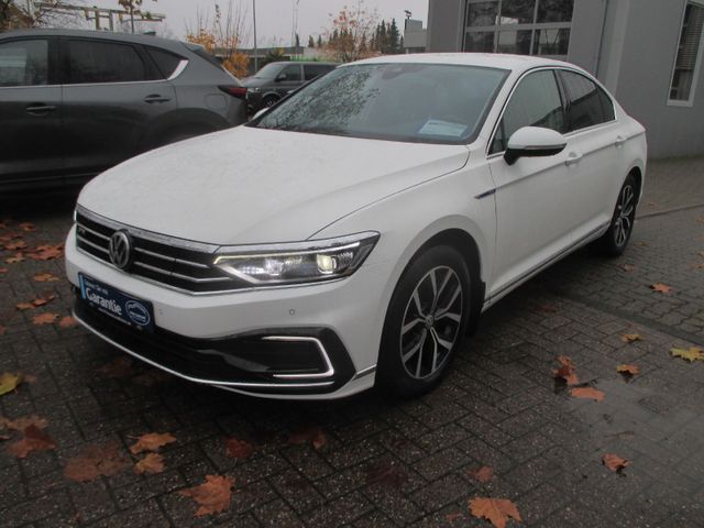 Volkswagen Passat Lim. GTE+Navi+LED+AHK+Hybrid