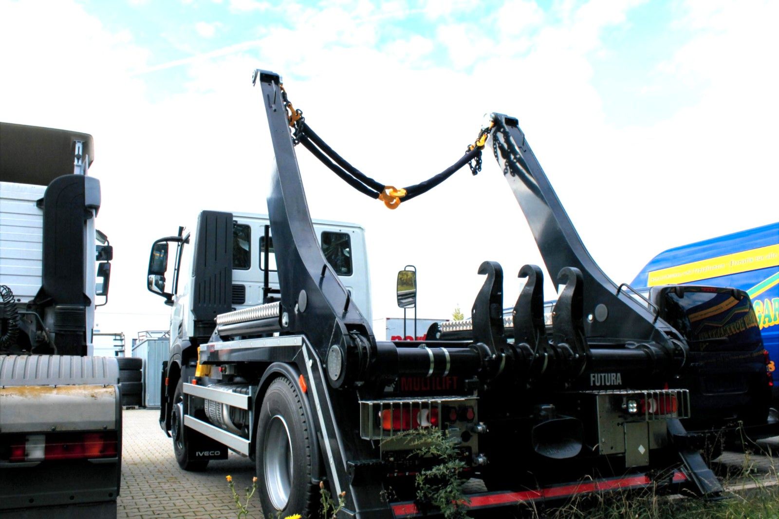 Fahrzeugabbildung Iveco X-Way AD200X40/P ON