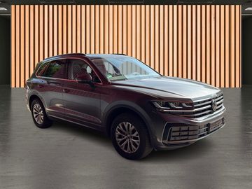 Volkswagen Touareg - 6