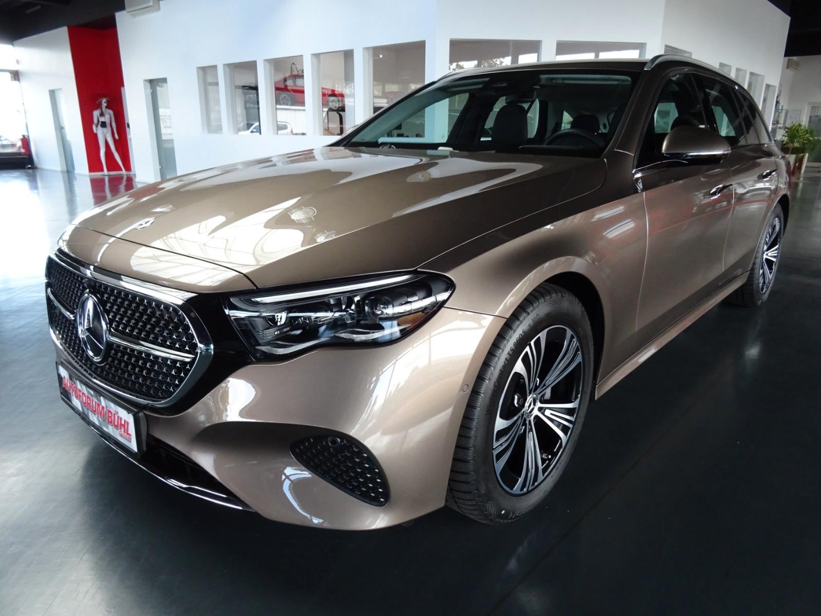 Mercedes-Benz E 220 d T 4Matic / Rollstuhl-Komplett Umbau