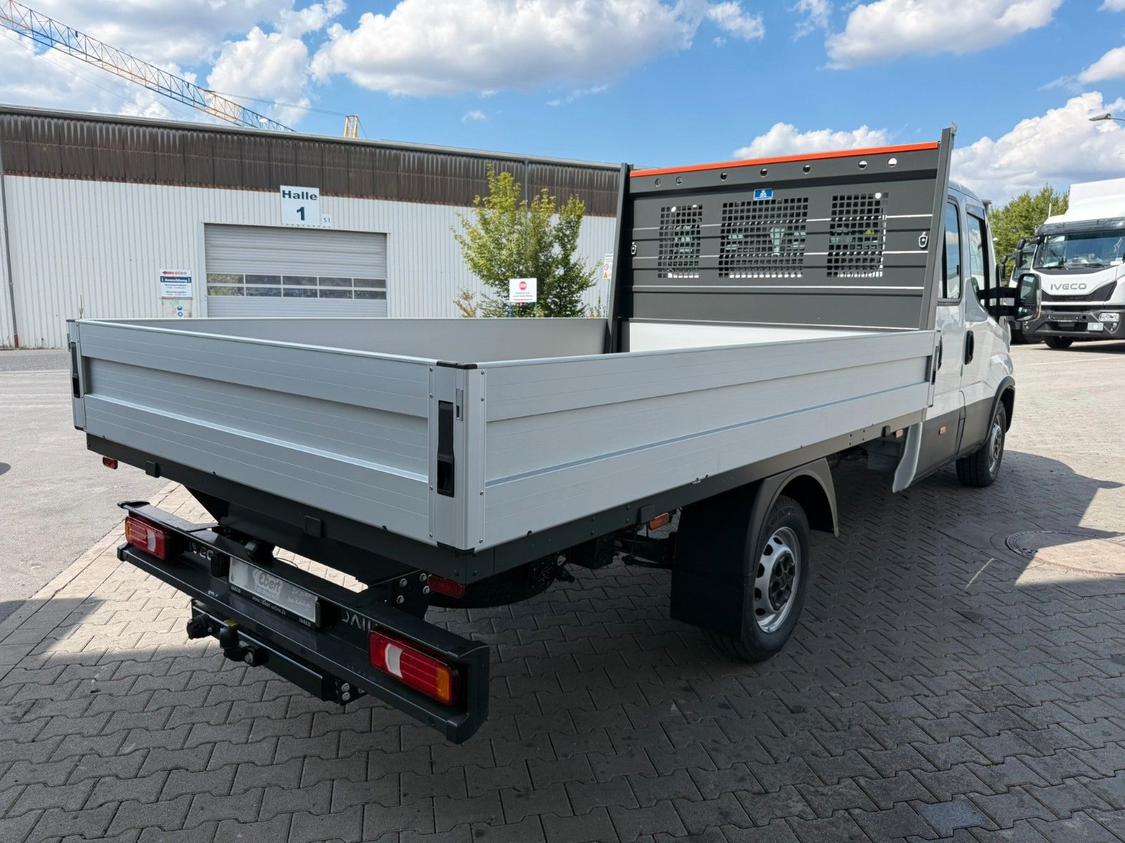 Fahrzeugabbildung Iveco 35S18HA8 D Pritsche *R 3750 mm*Automatik*