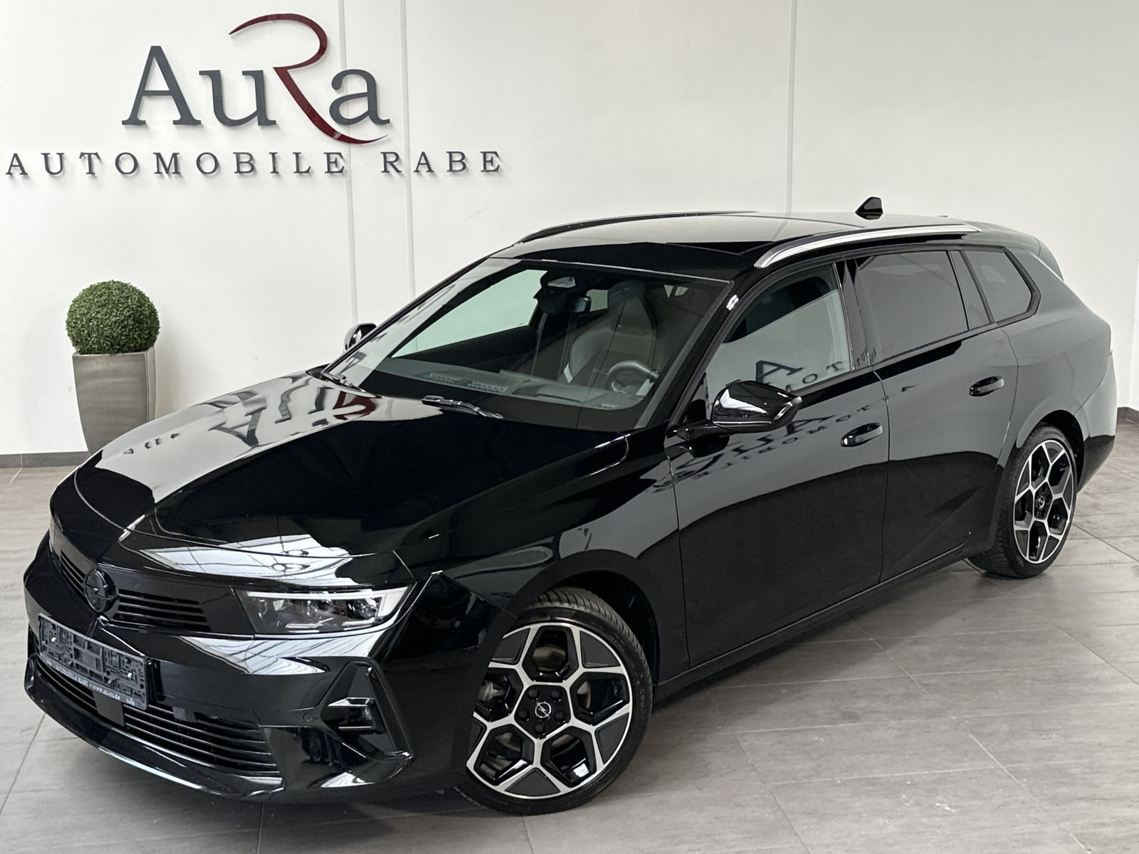 Fahrzeugabbildung Opel Astra SpT 1.5 D Aut. GS NAV+LED+PANO+18ZOLL+1HD
