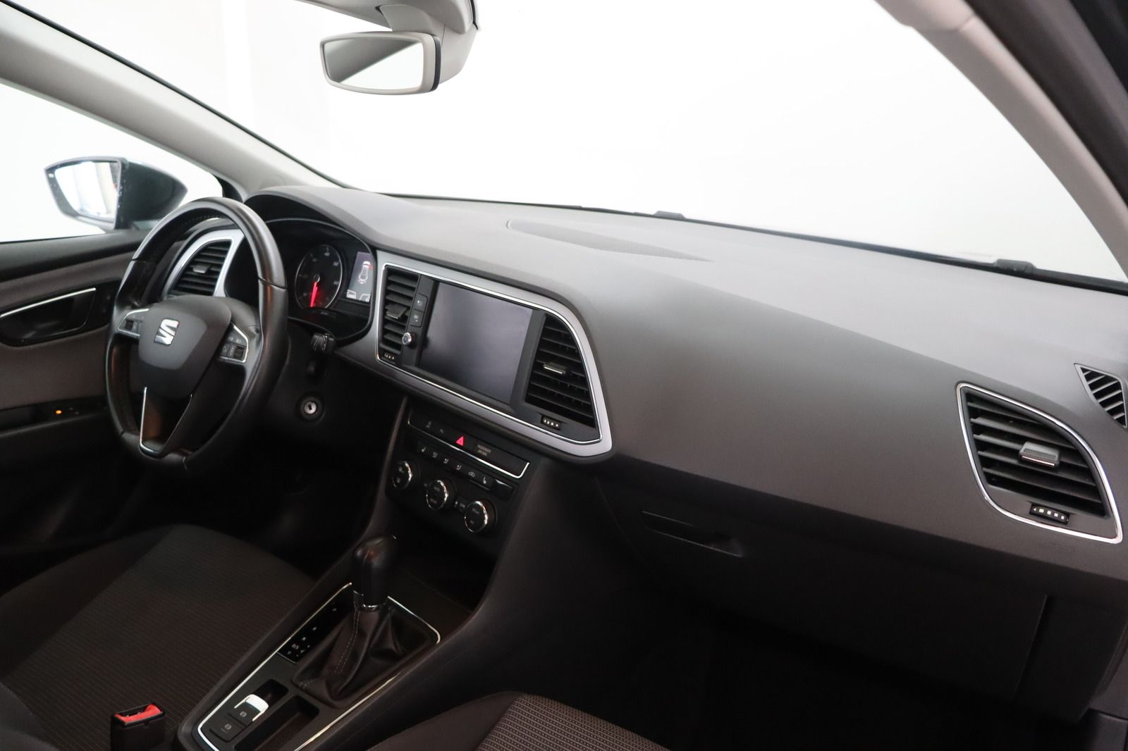 Fahrzeugabbildung SEAT Leon ST Stylance * Navi * Sitzhzg. * RFK