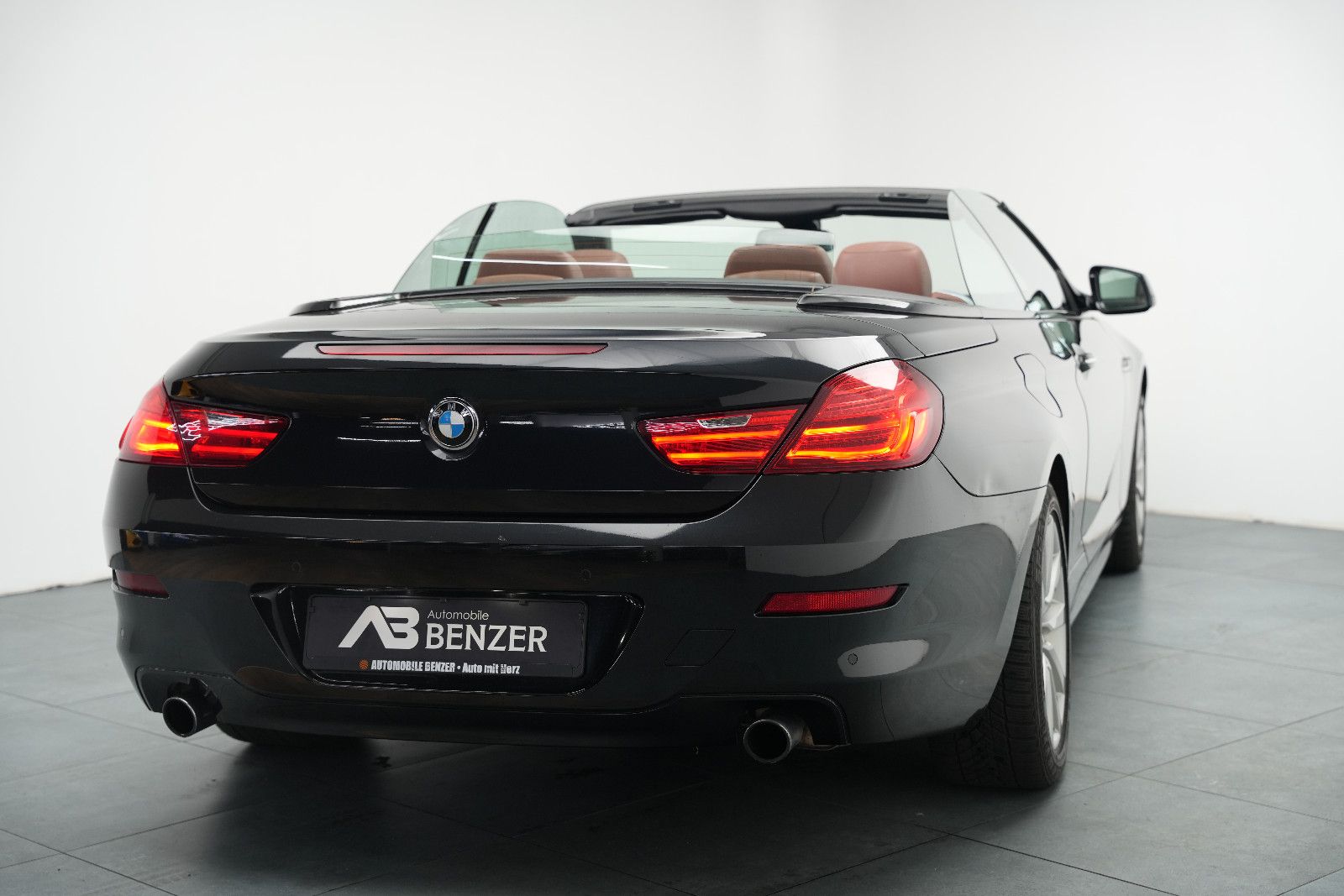 Fahrzeugabbildung BMW 640 Cabrio d xDrive/KAMERA/NAVI/MEMORY/BI-XENON