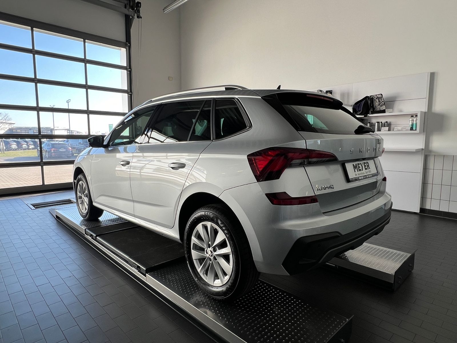 Fahrzeugabbildung SKODA Kamiq Selection 1.0 TSI DSG *LED, ACC, SmartLink