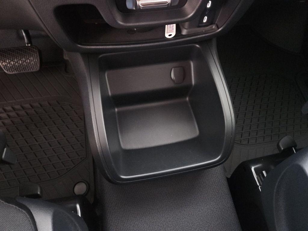 Fahrzeugabbildung Mercedes-Benz Vito 116 Tourer PRO lang 8 Sitze Flügeltüre STHZ