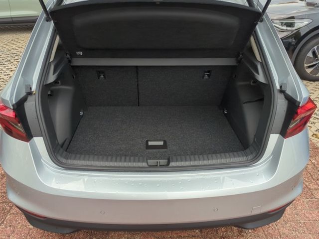 Fahrzeugabbildung SKODA Fabia 1.0 TSI Tour WINTER PLUS LENKRADHZG
