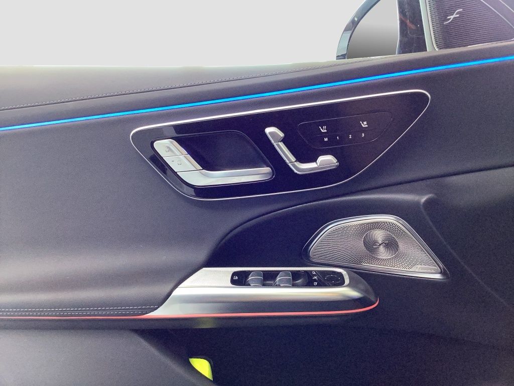 Fahrzeugabbildung Mercedes-Benz E 450 d 4M T AMG*AHK*Pano-Dach*Digital Light*KAM