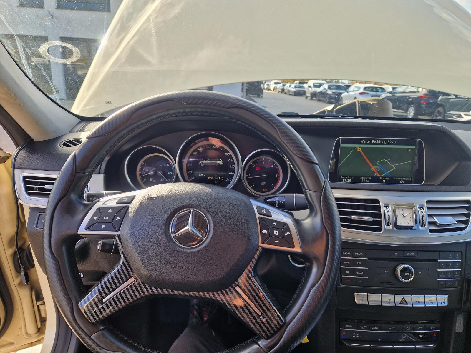 Mercedes-Benz E200 2015 — photo 8
