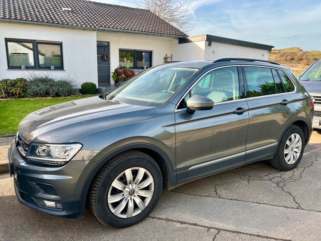 Volkswagen VW Tiguan 2.0 TDI Standheizung Panoramadach