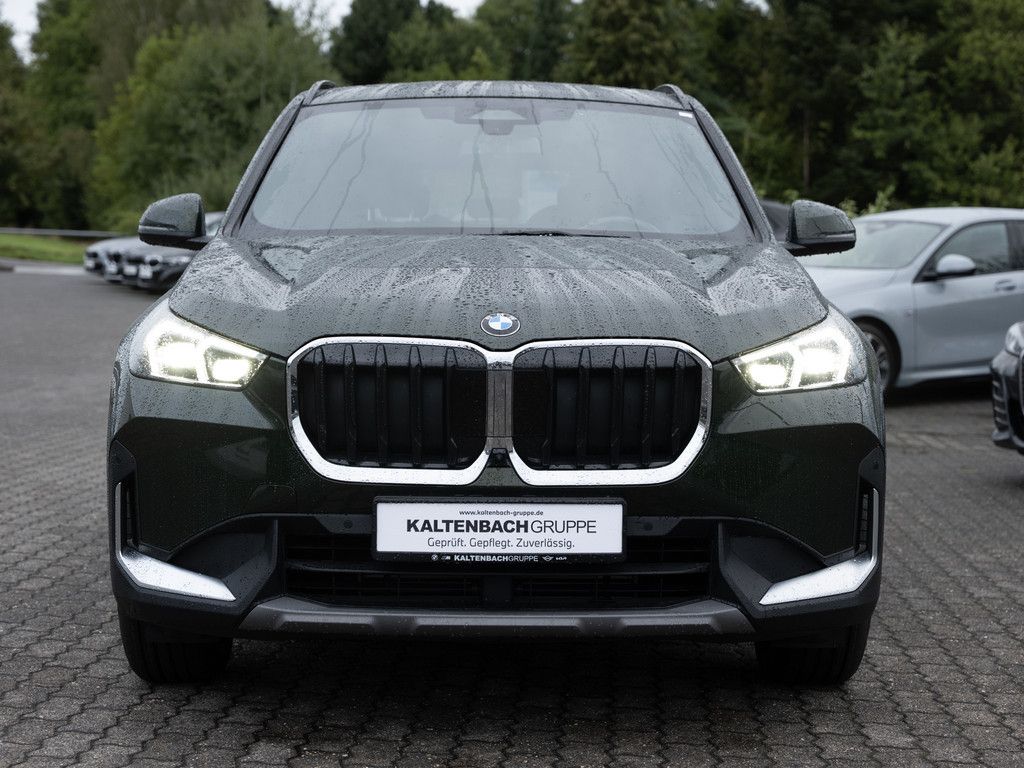 BMW X1 xDrive 20d PANO HUD 360° LED NAVI KAMERA SHZ foto 4