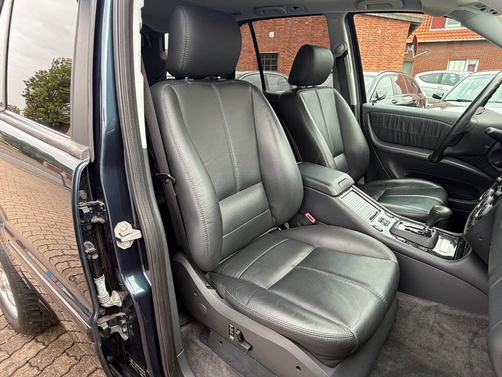 Mercedes-Benz ML 400