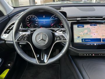 Mercedes E 200 - 9