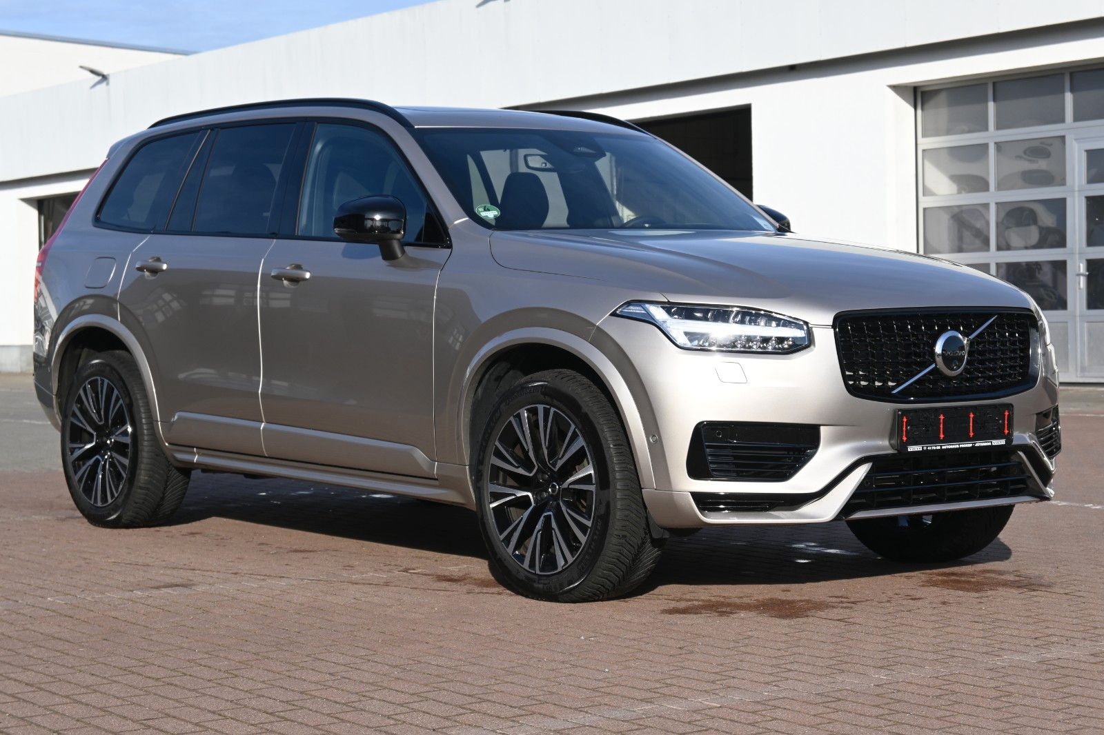 Fahrzeugabbildung Volvo XC90 T8 AWD Ultimate Dark*STDHZG*360°*LUFT*0,5%