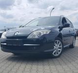 Renault Laguna  2.0 Benziner - Renault Laguna mit Benzin-Antrieb: Kombi, 2.0