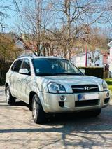 Hyundai Tucson Motor (ROK) 2.0, 4x4, TÜV neu - gebrauchte Hyundai TUCSON aus dem Jahr 2010