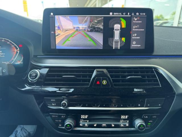 BMW 530 i xDrive Tour. A M Sport 19'' Leder AHK Alar