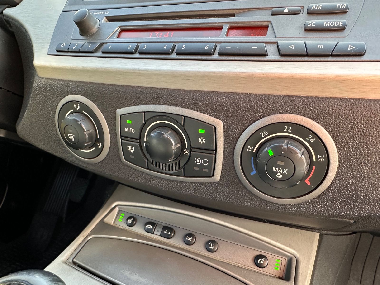 Fahrzeugabbildung BMW Z4 Roadster 2.2i Xenon/Leder/GRA/HiFi/PDC/Klima