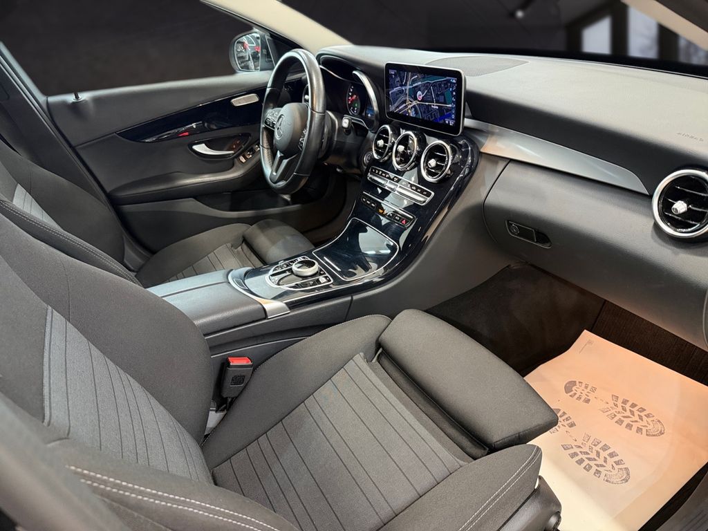 Mercedes-Benz C 300 - Bild 12