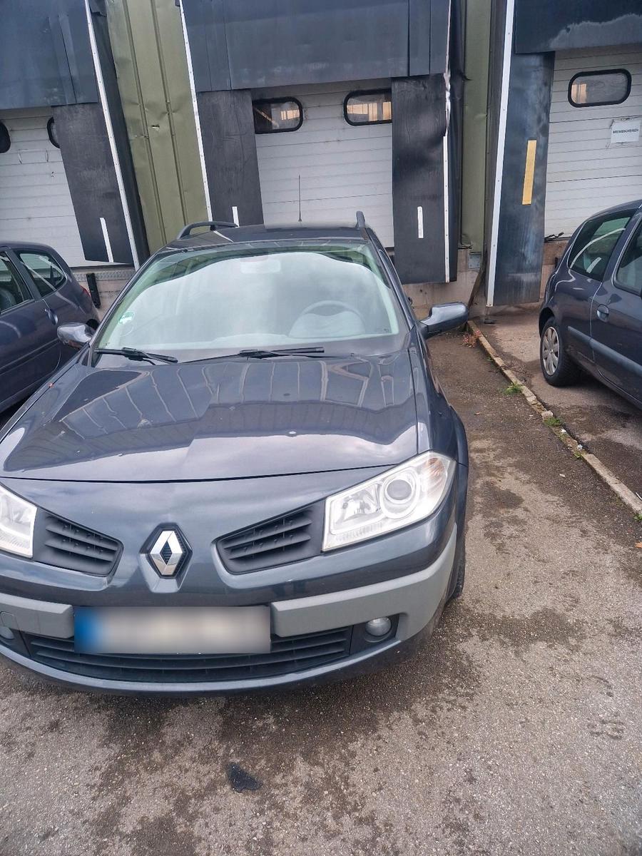 Renault Megane 2007 — rear view