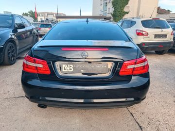 Mercedes E 200 - 5