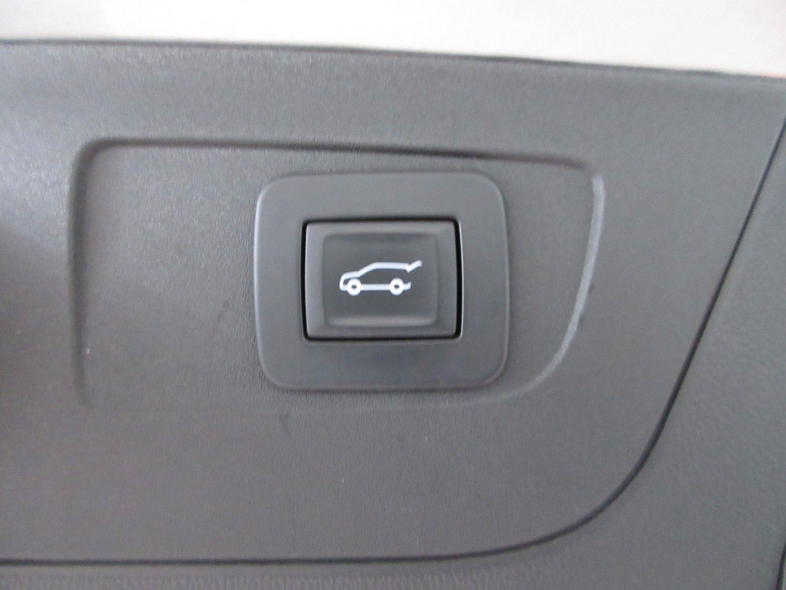 Fahrzeugabbildung Opel Insignia B ST 2.0D B.Elegance LED/SHZ/LHZ/R´CAM