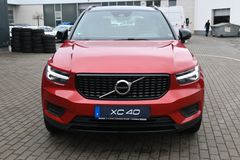 Fahrzeugabbildung Volvo XC40 T4 Autom. R-Design*FSHZG*RFK*BLIS*ACC*AHK