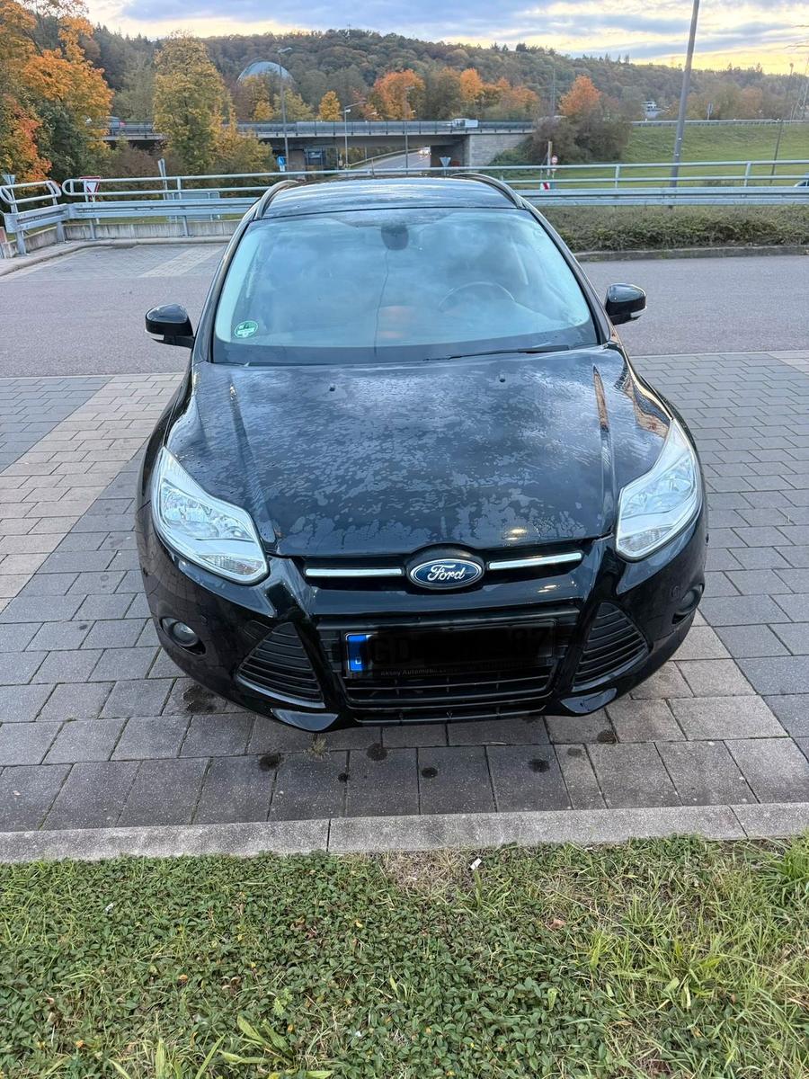 Ford Focus 2014 — rear view