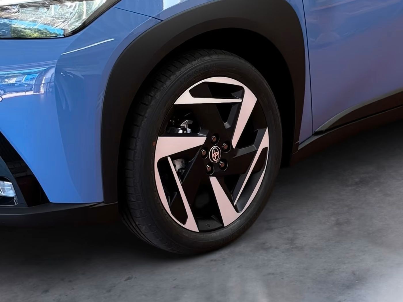 Fahrzeugabbildung Toyota Aygo X Hybrid Lounge Canvas-Premium-Faltdach JBL
