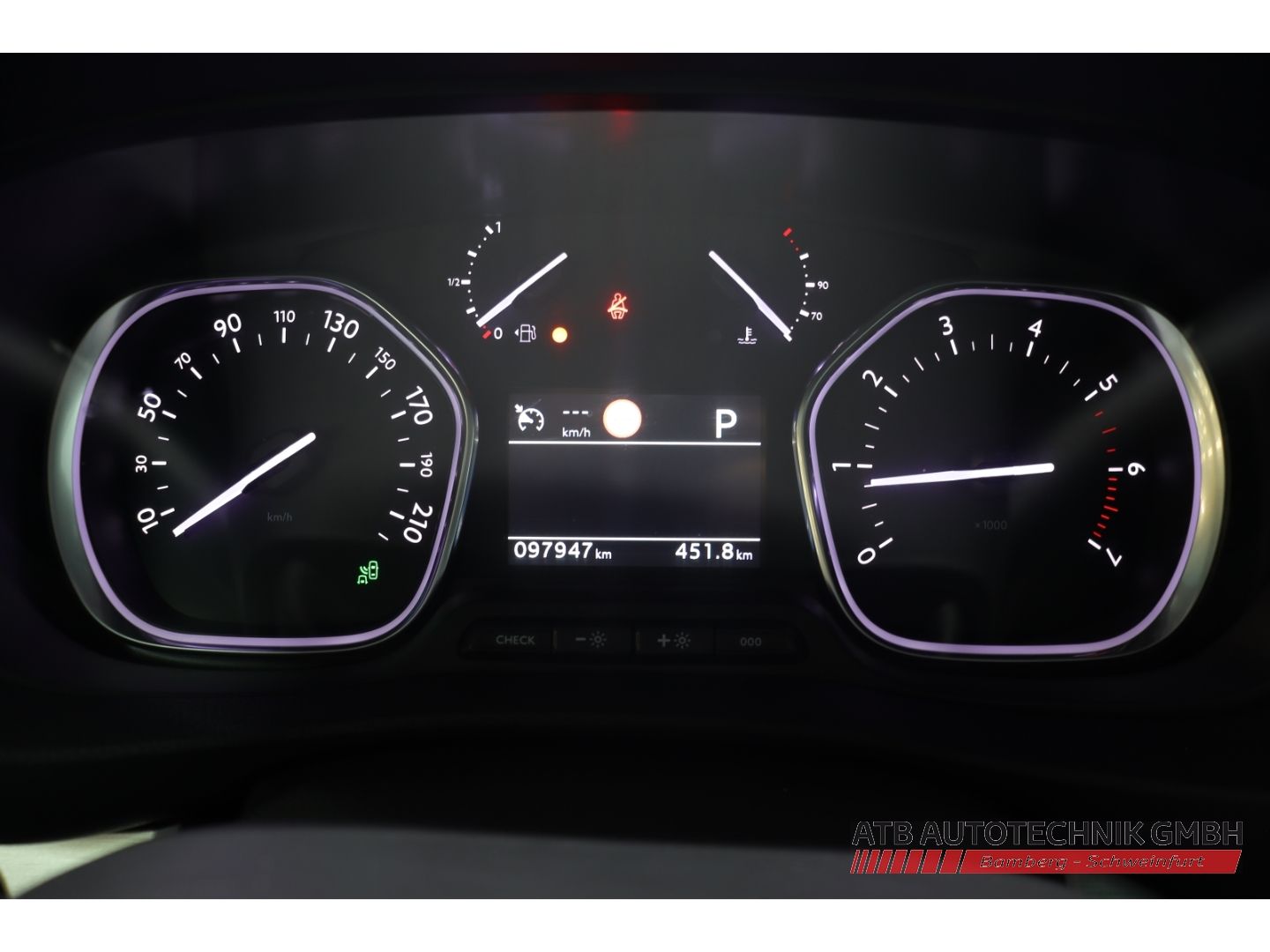 Fahrzeugabbildung Toyota Proace Verso 2.0 l L1 Executive 6-Sitzer