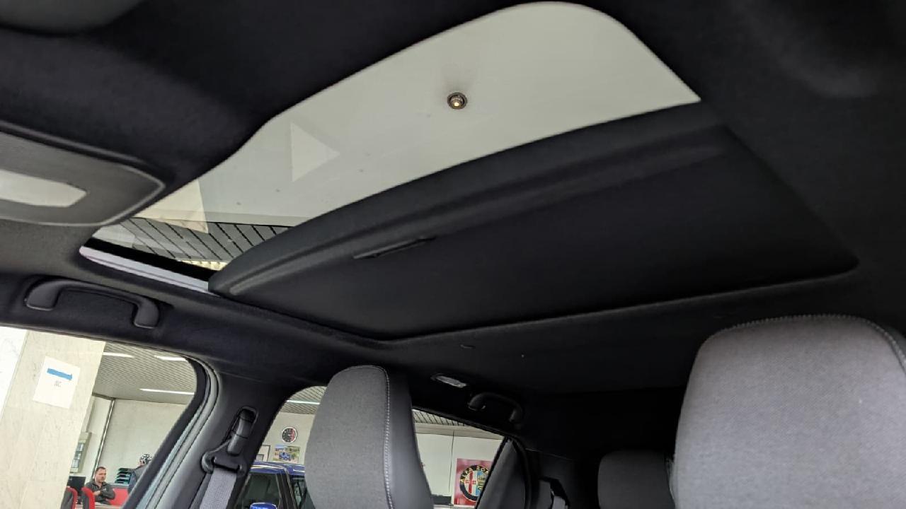 Suzuki e Vitara 128 kW eAxle Comfort+