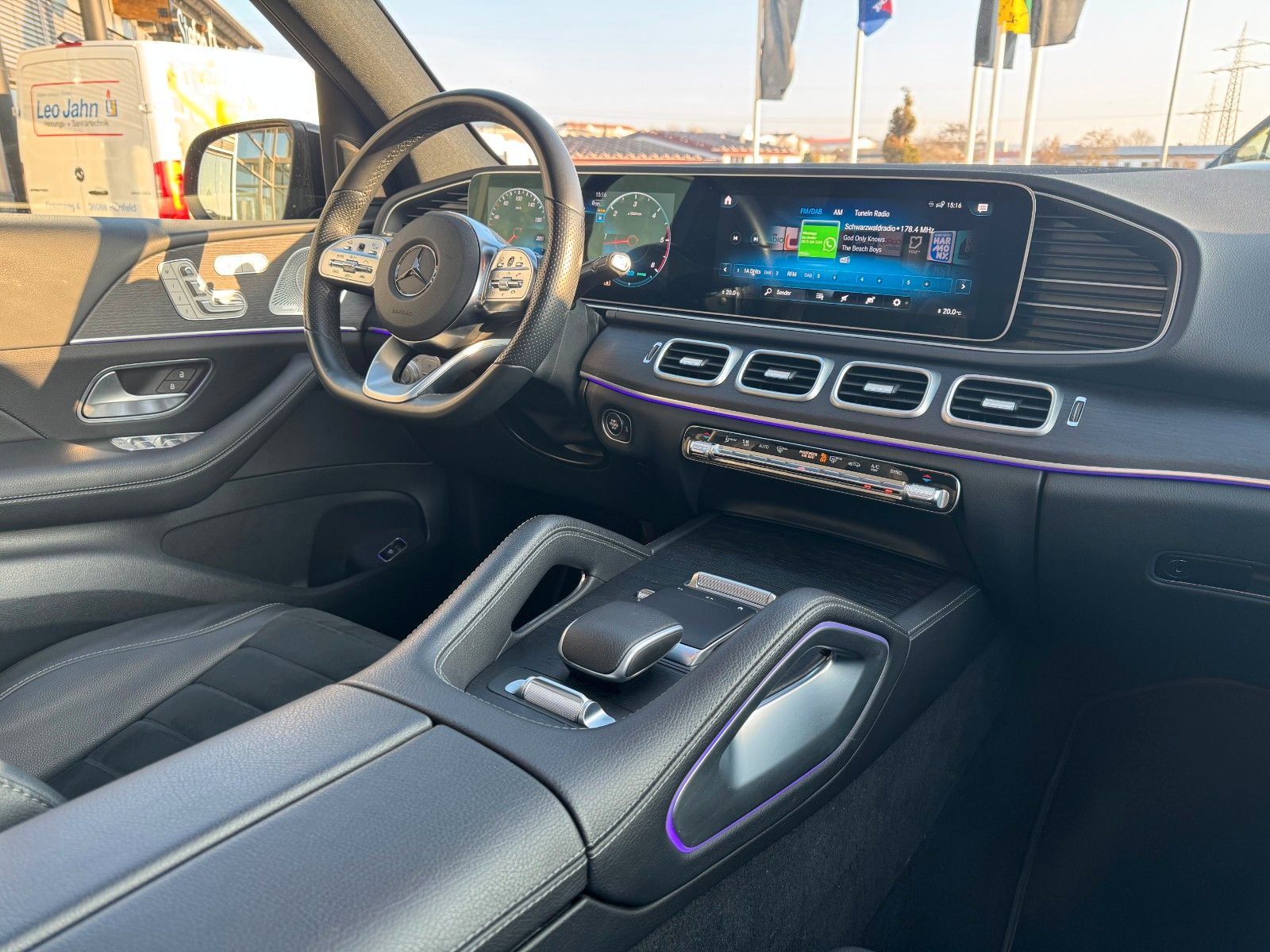 Fahrzeugabbildung Mercedes-Benz GLE 300 d AMG BURM+AHK+AIRM+PANO+MEMORY+21"