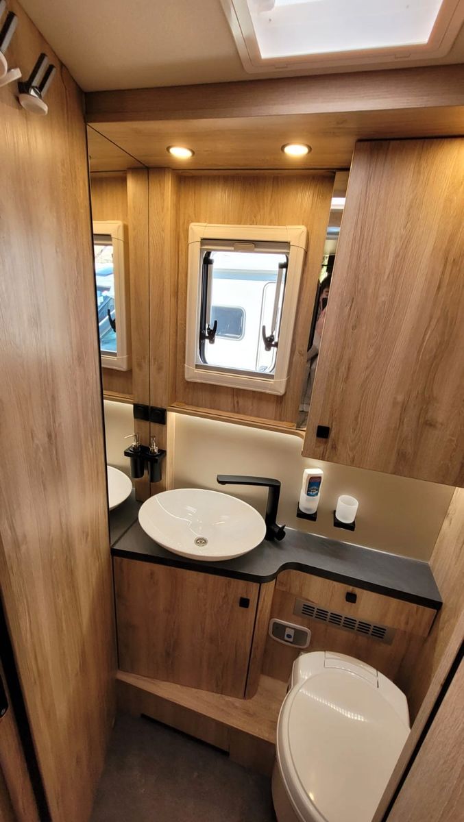Fahrzeugabbildung Eura Mobil Profila RS 720 EF *Backofen, AHK*