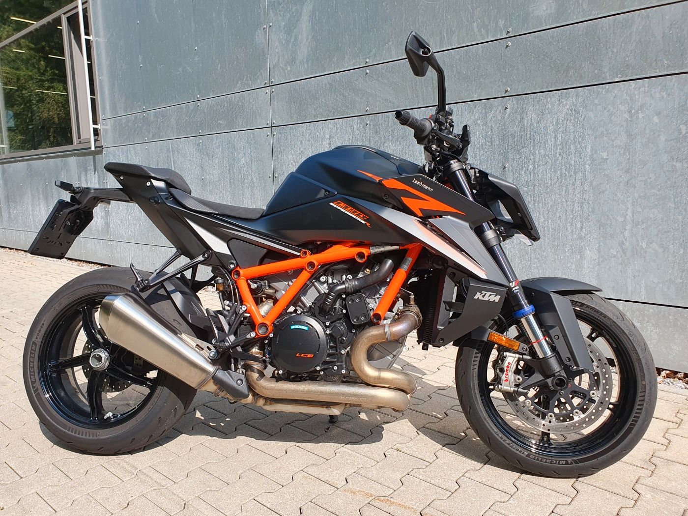 Fahrzeugabbildung KTM 1390 Super Duke R Evo 2024