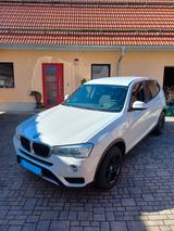 BMW X3 sDrive18d -HUD, Navi. AHK, Xenon 
