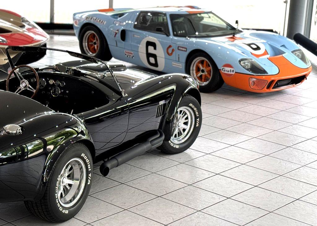 Cobra 427 Shelby Cobra by Superformance 7.0 V8  551 PS