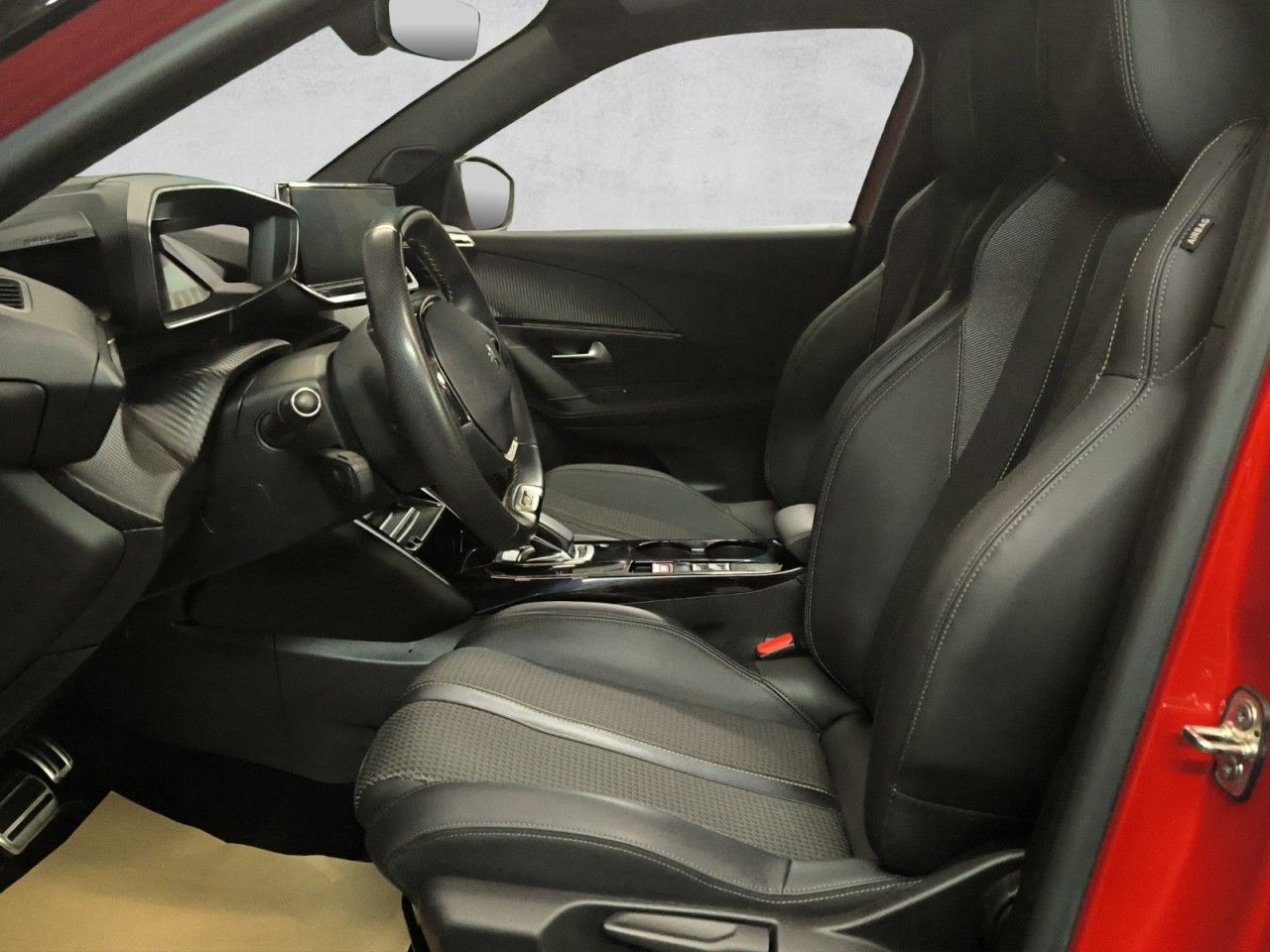 Fahrzeugabbildung Peugeot 2008 e- Allure GTline Navi Kamera