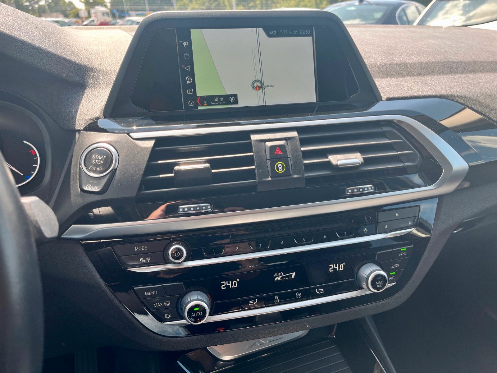 Fahrzeugabbildung BMW X3 xDrive20d xLine Navi LED SPORTSITZE Leder 19"