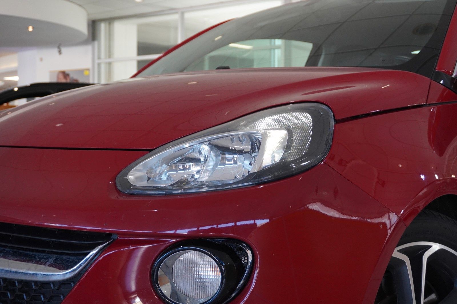 Fahrzeugabbildung Opel Adam S 1.4T SPORT NAVI/LED/SHZ/TEMP./OPC/PDC/USB